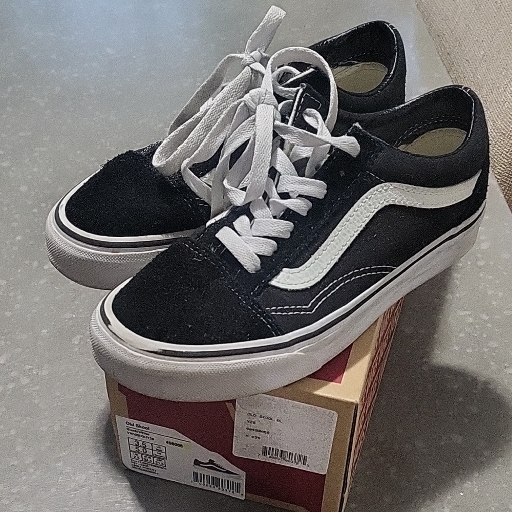 Vans Kids Sneakers Black and White